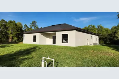 746 Courtland Ave S, Lehigh Acres, FL 33974 - Photo 38
