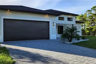 746 Courtland Ave S, Lehigh Acres, FL 33974 - Photo 36