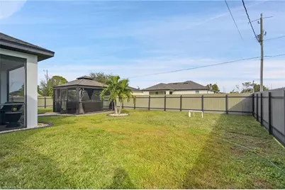 607 NW 16th Pl, Cape Coral, FL 33993 - Photo 20