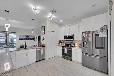 607 NW 16th Pl, Cape Coral, FL 33993 - Photo 6