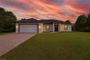 1013 Atherton Ave, Lehigh Acres, FL 33971 - Photo 2