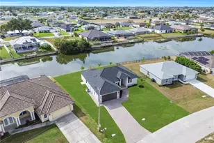 626 NE 8th St, Cape Coral, FL 33909 - Photo 30