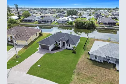 626 NE 8th St, Cape Coral, FL 33909 - Photo 32