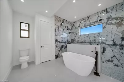 2515 Santa Barbara Blvd N, Cape Coral, FL 33993 - Photo 38