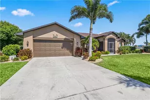 11886 Royal Tee Cir, Cape Coral, FL 33991 - Photo 2