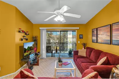 8110 S Woods Cir #13, Fort Myers, FL 33919 - Photo 8