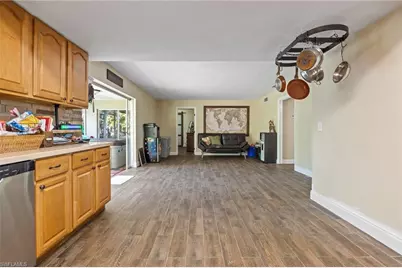 3001 SW 2nd Ct, Cape Coral, FL 33914 - Photo 8