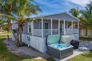 2801 York Rd, Saint James City, FL 33956 - Photo 2