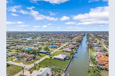 2011 NE 2nd St, Cape Coral, FL 33909 - Photo 14