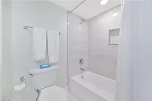 15 Bluebill Ave, Naples, FL 34108 - Photo 32