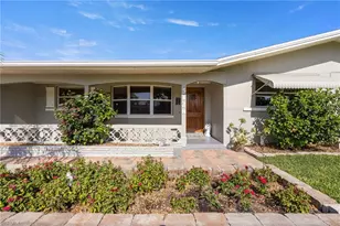 5128 York Ct, Cape Coral, FL 33904 - Photo 4