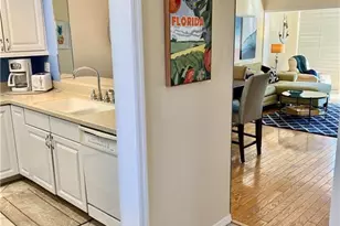 801 River Point Dr, Naples, FL 34102 - Photo 6