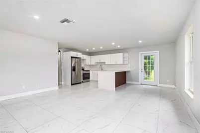 2404 Silver Lake Rd, Labelle, FL 33935 - Photo 8