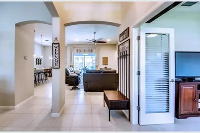 2541 SW 13th Ave, Cape Coral, FL 33914 - Photo 6