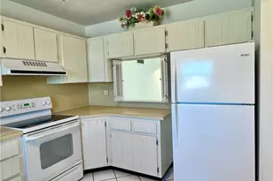 1454 Myerlee Country Club Blvd, Fort Myers, FL 33919 - Photo 6