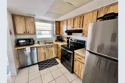 16881 Davis Rd #225, Fort Myers, FL 33908 - Photo 6