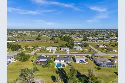 33 Golfview Pl, Rotonda West, FL 33947 - Photo 38