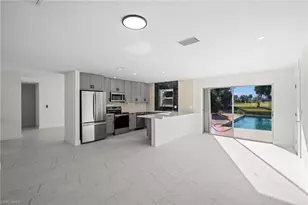 33 Golfview Pl, Rotonda West, FL 33947 - Photo 8