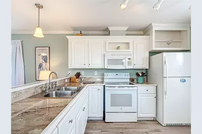 16 Helen Ln, Fort Myers Beach, FL 33931 - Photo 8