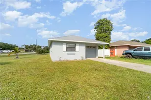 12602 Fourth St, Fort Myers, FL 33905 - Photo 2