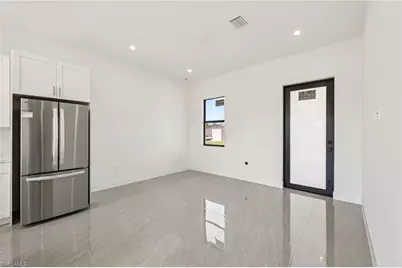 4402 E 19th St, Lehigh Acres, FL 33972 - Photo 14