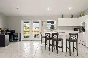 1915 SW 2nd St, Cape Coral, FL 33991 - Photo 6