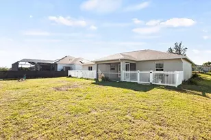 1915 SW 2nd St, Cape Coral, FL 33991 - Photo 24