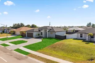 624 Tropicana Parkway W, Cape Coral, FL 33993 - Photo 6