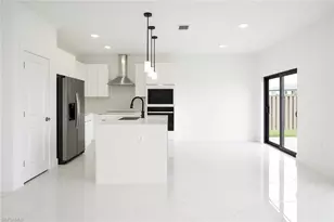 3813 25th St SW, Lehigh Acres, FL 33976 - Photo 8