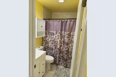 4293 Island Cir #4, Fort Myers, FL 33919 - Photo 4