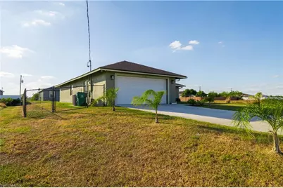 7009 Lotus Cir, Labelle, FL 33935 - Photo 2