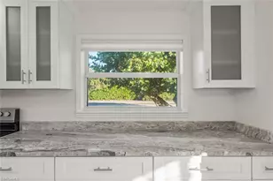 561 Periwinkle Way, Sanibel, FL 33957 - Photo 12