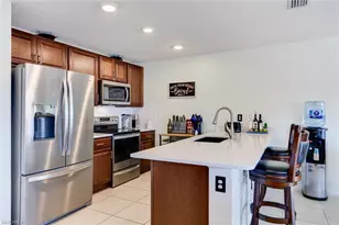 1728 S Gator Cir, Cape Coral, FL 33909 - Photo 6