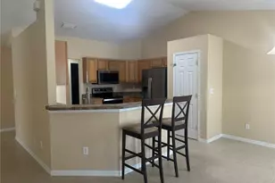 2125 NE 9th Ave, Cape Coral, FL 33909 - Photo 10