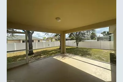 2125 NE 9th Ave, Cape Coral, FL 33909 - Photo 28