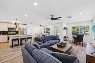 210 Hibiscus Dr, Fort Myers Beach, FL 33931 - Photo 4