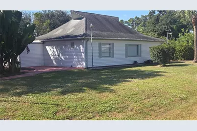 1423 Tropic Ter, North Fort Myers, FL 33903 - Photo 16