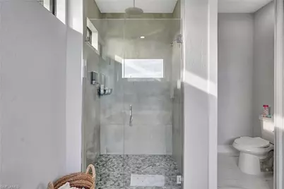 1209 NE 7th Ave, Cape Coral, FL 33909 - Photo 30