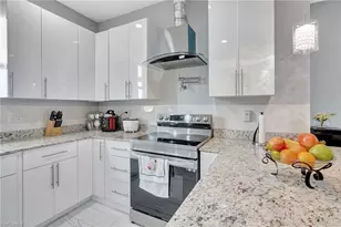 1209 NE 7th Ave, Cape Coral, FL 33909 - Photo 12