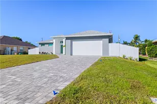 2717 NW 4th St, Cape Coral, FL 33993 - Photo 4