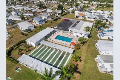 270 Yorkshire Ave, Fort Myers, FL 33908 - Photo 4