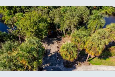2091 Hickeys Creekside Dr, Alva, FL 33920 - Photo 46