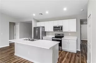 2540 NW 19th Pl, Cape Coral, FL 33993 - Photo 14