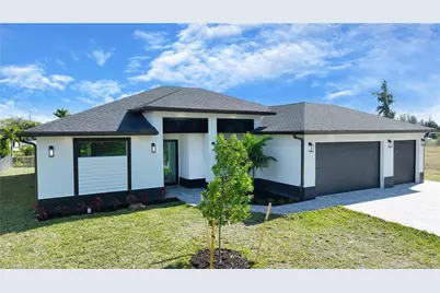 907 SW 15th Pl, Cape Coral, FL 33991 - Photo 4