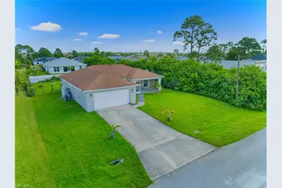 2910 65th St W, Lehigh Acres, FL 33971 - Photo 2