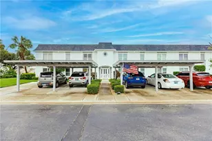 6832 Sandtrap Dr, Fort Myers, FL 33919 - Photo 2