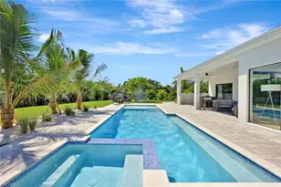 1337 Caloosa Dr, Fort Myers, FL 33901 - Photo 2