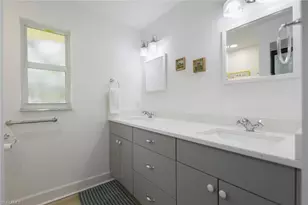 1264 Par View Dr, Sanibel, FL 33957 - Photo 28