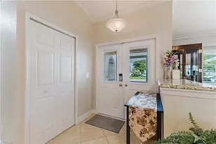 928 SE 21st Pl, Cape Coral, FL 33990 - Photo 4