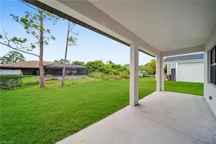 740 Chestnut St E, Lehigh Acres, FL 33974 - Photo 32